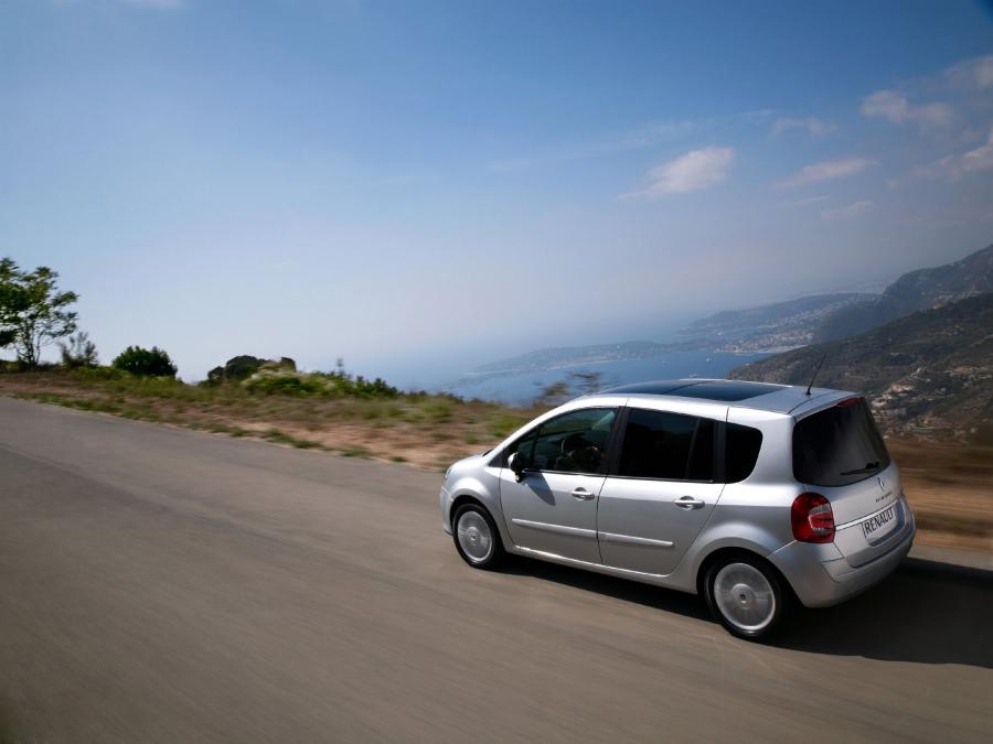  Renault Grand Modus 2007 года  (фото 27 из 53)